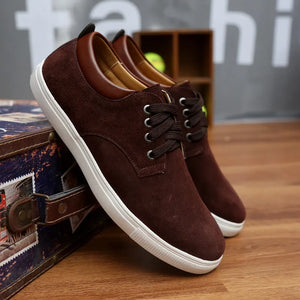2023 New Fashion Suede Men Flats Shoes Canvas Shoes Male Leather Casual Breathable Shoes Lace-Up Flats For Students Large Size